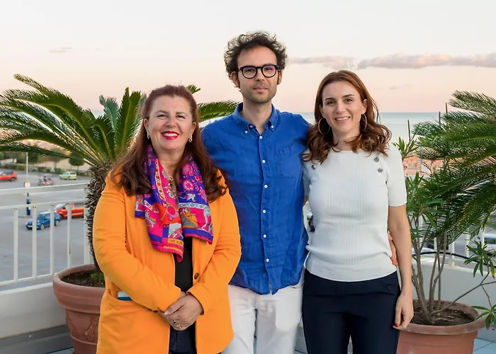 فندق Miramare بيبيوني