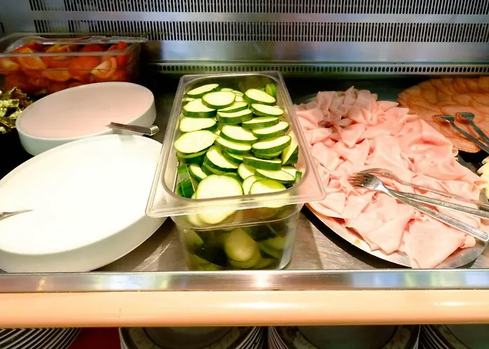 فندق Miramare بيبيوني