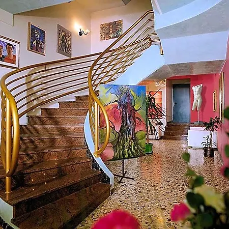 Miramare فندق 3*