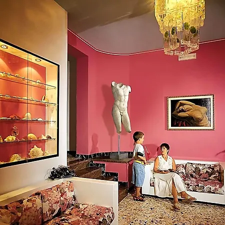 Miramare فندق بيبيوني